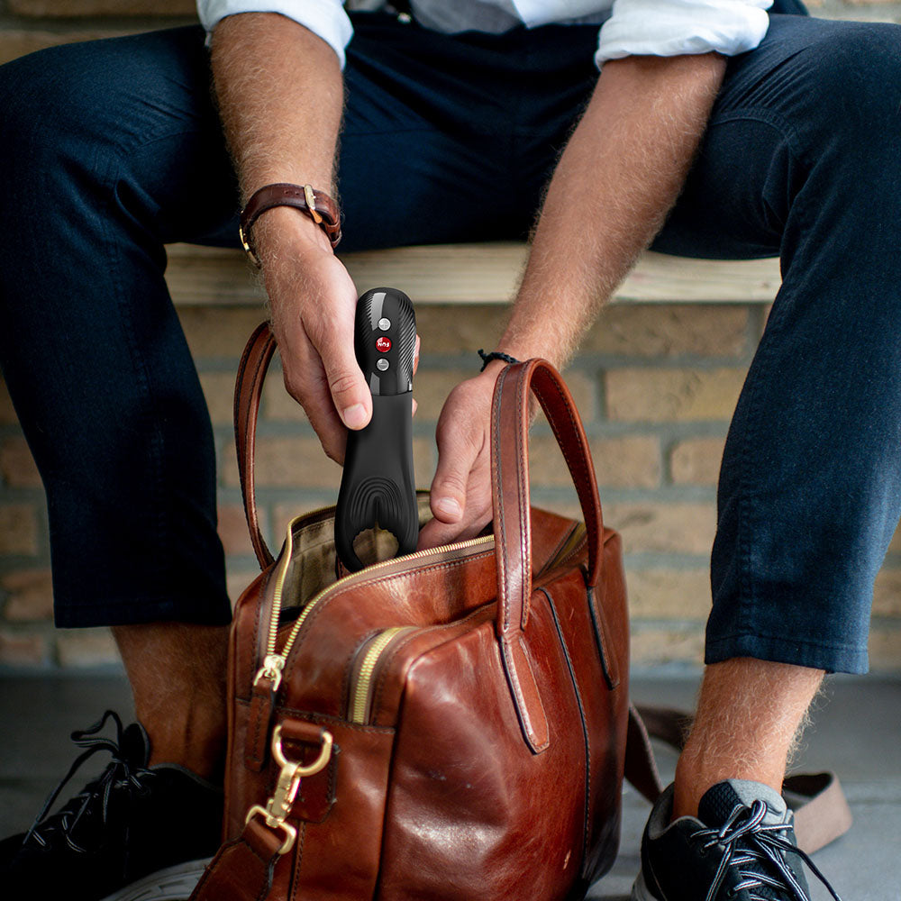 Fun Factory MANTA Black - Black USB-C Rechargeable Unisex Vibrator - FF000976BK01