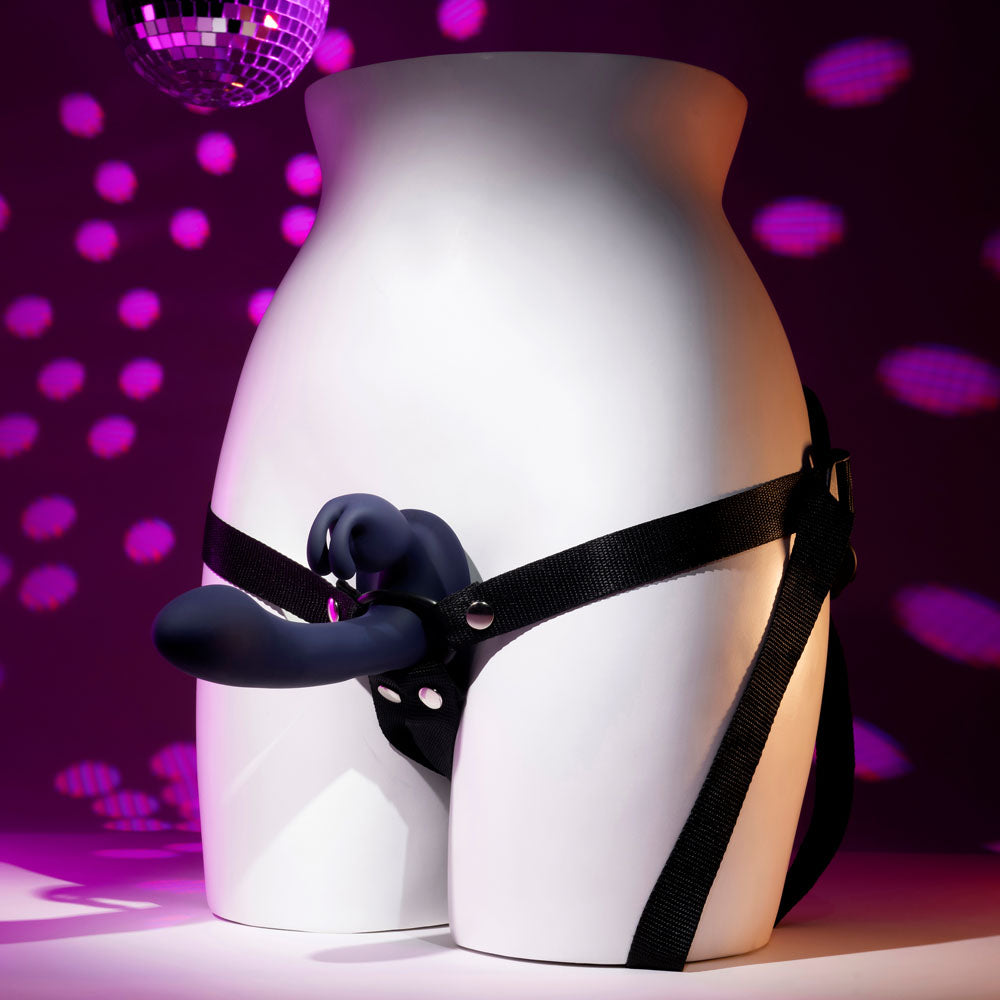 Evolved GIVING VIBES - Black 14.6 cm USB Rechargeable Vibrating Strap-On with Remote-EN-RS-6046-2