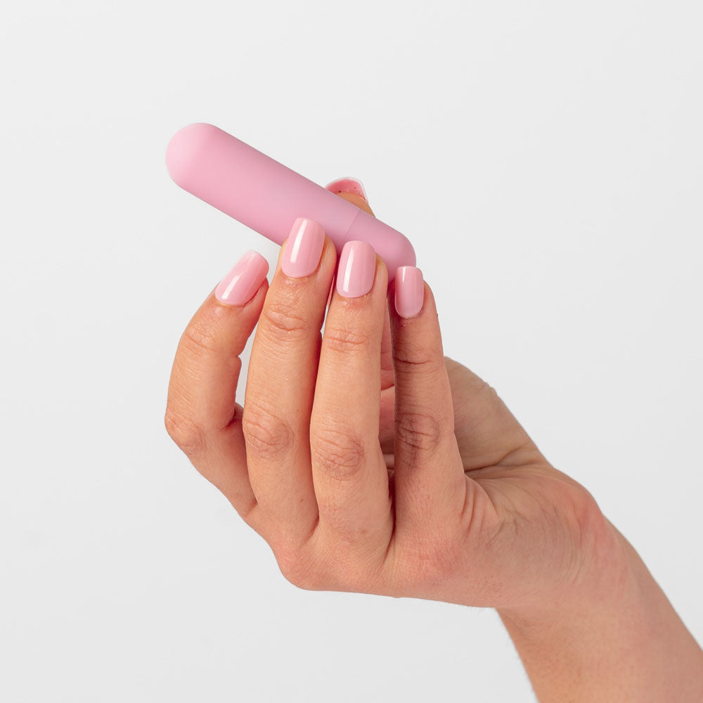 Polly: Compact Bullet Vibrator for Ultimate Pleasure