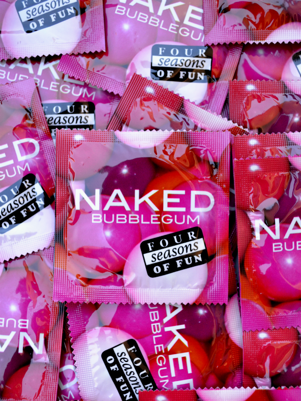 Four Seasons Naked Bubble Gum Flavoured Flavor 144 Condoms